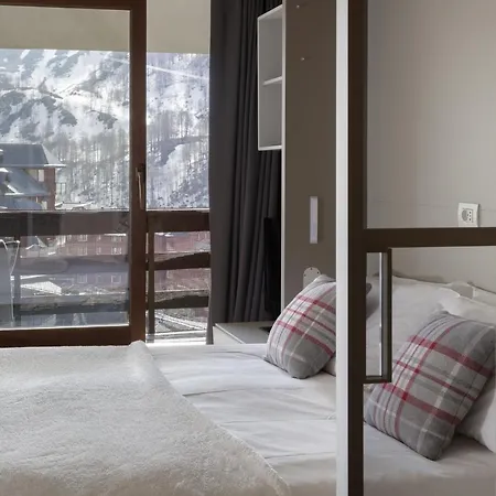 Hellochalet - Bellevue - Slopeside With Terrace *