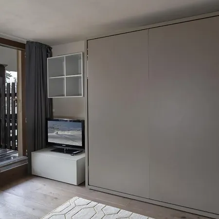 Hellochalet - Bellevue - Slopeside With Terrace Apartment